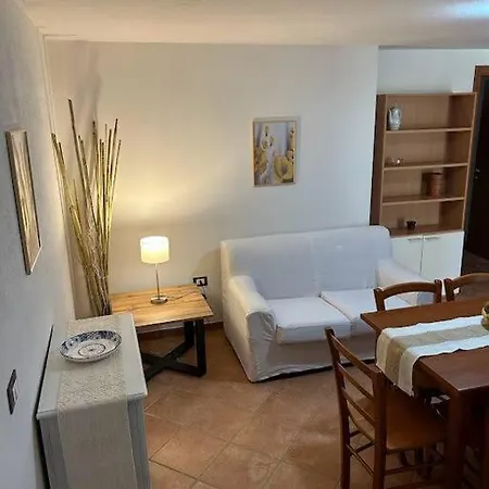 Domo Su Neulache App Giallo - Sos Alinos Apartment